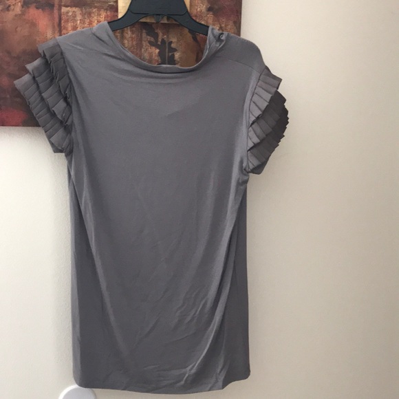 Gray blouse - Picture 2 of 5